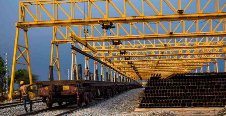 Tandem Lift: Safe Practices