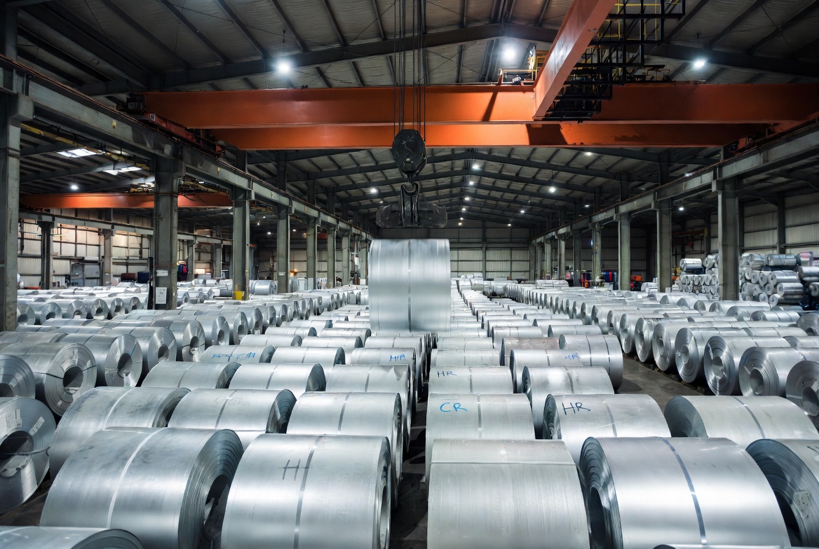 LOADMATE coil yard crane